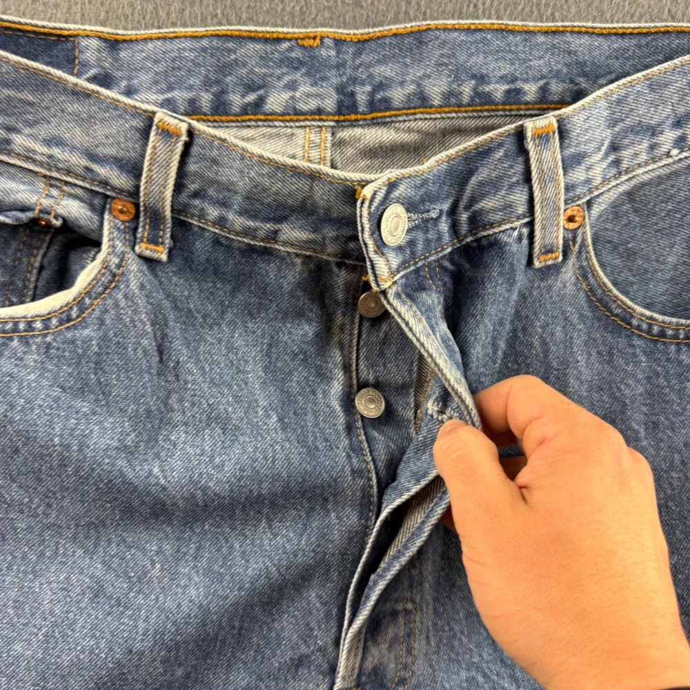 Vintage Levis 501 Jeans Men's 35x36 Blue Button Fly Regular Fit Straight Leg Y2K